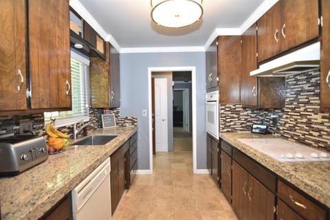 2621 Laramie Dr, Modesto, CA 95355 photo 9