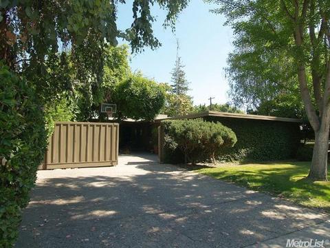 1239 Trinity Ave, Modesto, CA 95350 photo 2