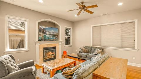 3815 Henderson Way, Carmichael, CA 95608 photo 8