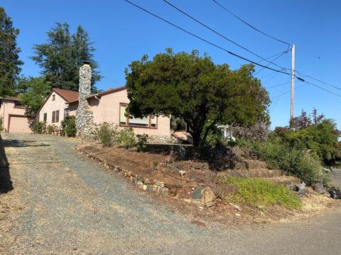 139 Foothill Dr, Sutter Creek, CA 95685 photo 2