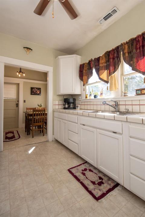 516 Melrose St, Modesto, CA 95354 photo 9