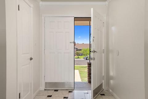 1385 Mitchell Ln, Manteca, CA 95336 photo 6