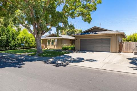 933 Dyer Ln, Modesto, CA 95350 photo 1