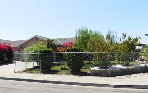 826 Latimer Ave, Modesto, CA 95351 photo 3