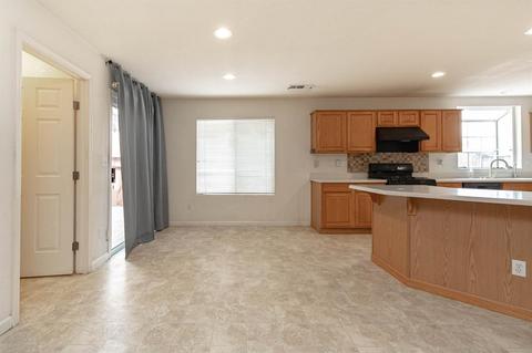 425 Sanderling Dr, Patterson, CA 95363 photo 10