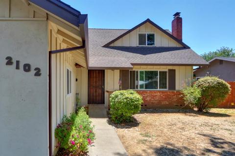2102 Whittier Dr, Davis, CA 95618 photo 2