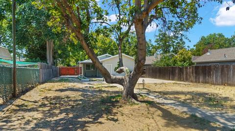 310 Bodem St, Modesto, CA 95350 photo 2