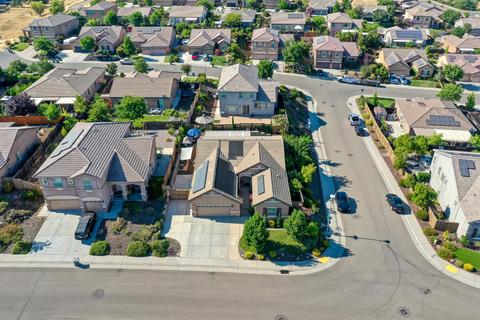 687 Lefevre Dr, Folsom, CA 95630 photo 4