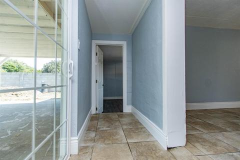 1114 Hilltop Ln, Modesto, CA 95358 photo 12