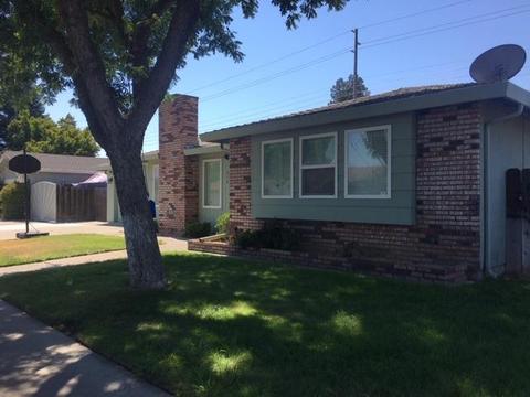 916 Edmonton Ln, Modesto, CA 95356 photo 2