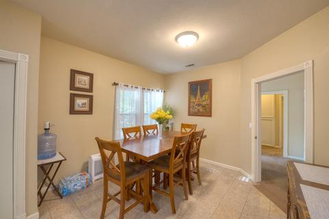 553 Nicastro Dr, Patterson, CA 95363 photo 9