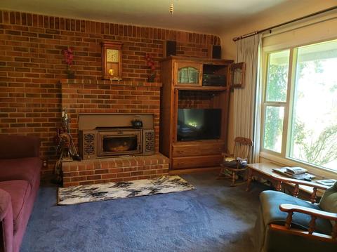 427 E Harney Ln, Lodi, CA 95242 photo 8