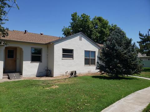 427 E Harney Ln, Lodi, CA 95242 photo 3