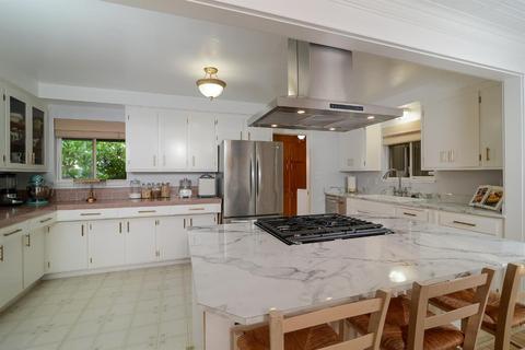 4725 Hixon Cir, Carmichael, CA 95608 photo 11