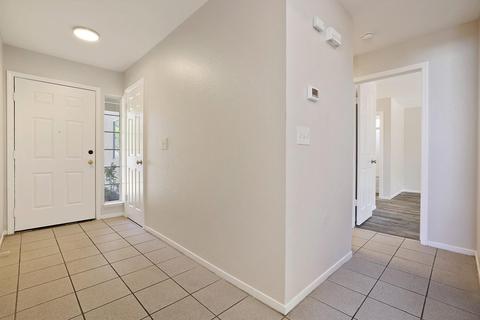 1524 Feather River Ct, Modesto, CA 95351 photo 10