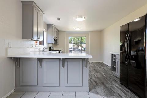 1524 Feather River Ct, Modesto, CA 95351 photo 7