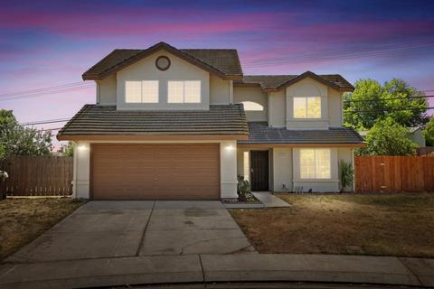 1524 Feather River Ct, Modesto, CA 95351 photo 2