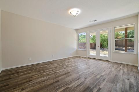 1524 Feather River Ct, Modesto, CA 95351 photo 14