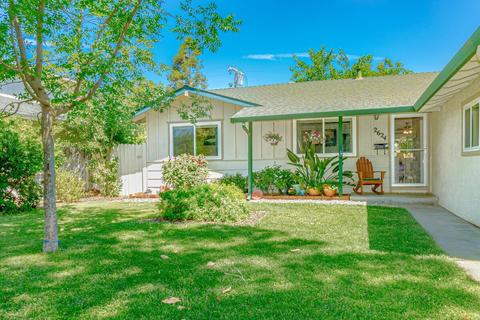 2624 Lafayette Dr, Davis, CA 95618 photo 2