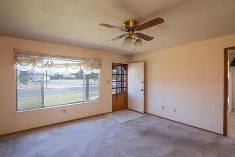 652 E North St, Manteca, CA 95336 photo 8
