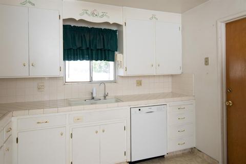 652 E North St, Manteca, CA 95336 photo 15