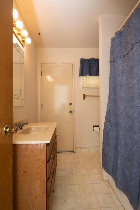 652 E North St, Manteca, CA 95336 photo 26