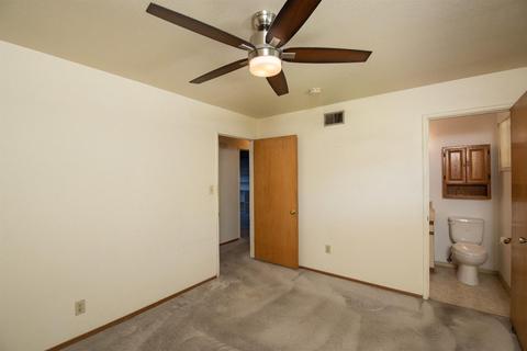 652 E North St, Manteca, CA 95336 photo 22