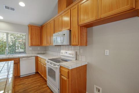 731 Young Ct, Galt, CA 95632 photo 17