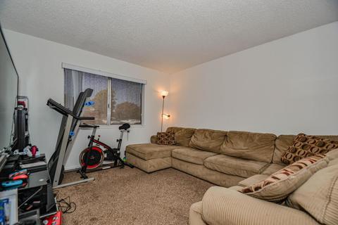 216 Ridge Dr, Lodi, CA 95240 photo 3