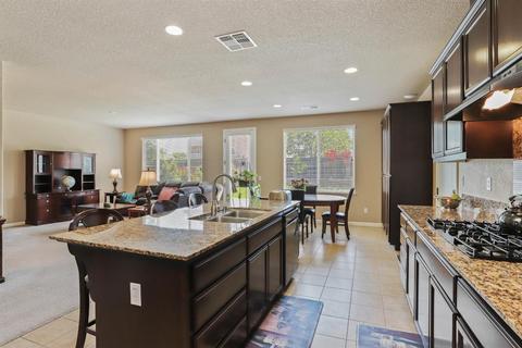 2100 Thomas Taylor Dr, Hughson, CA 95326 photo 9