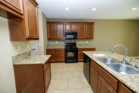 1922 Thomas Taylor Dr, Hughson, CA 95326 photo 6