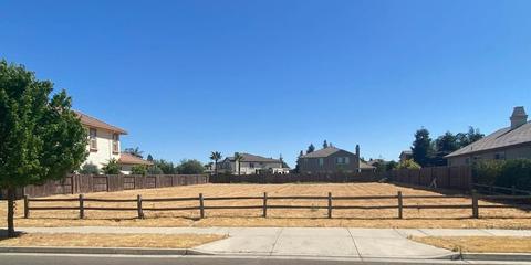 3960 Biltmore Dr, Turlock, CA 95382 photo 1