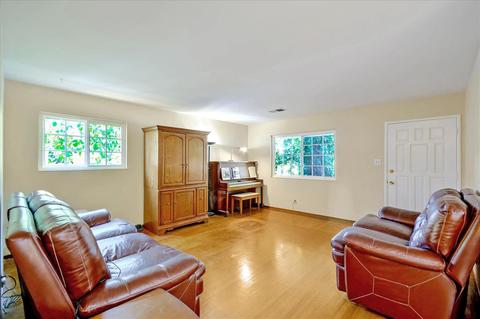 1700 Madrone Ln, Davis, CA 95618 photo 5