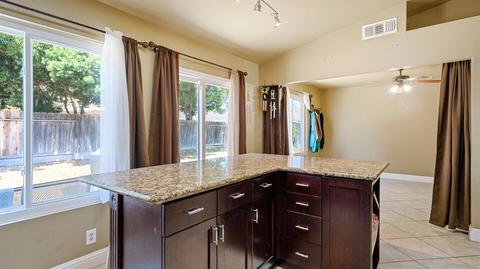 809 Grand Central Dr, Modesto, CA 95351 photo 16