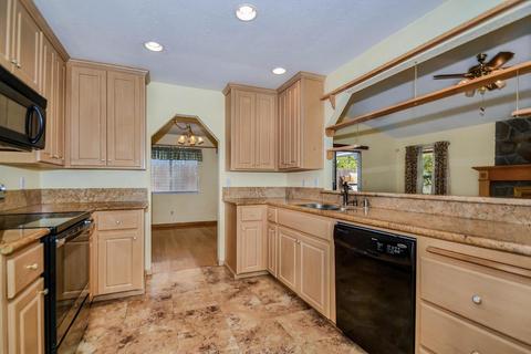 295 Meadowlark Way, Lodi, CA 95240 photo 7