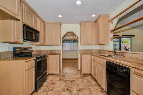 295 Meadowlark Way, Lodi, CA 95240 photo 6