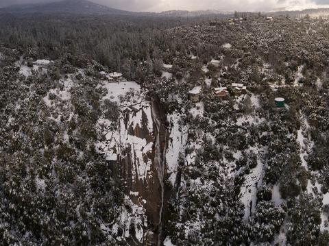 22148 Crystal Falls West Dr, Sonora, CA 95370 photo 3