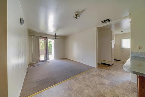 1240 Padre Dr, Salinas, CA 93901 photo 16