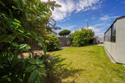 1240 Padre Dr, Salinas, CA 93901 photo 22
