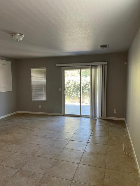 357 Paige Ln, Merced, CA 95341 photo 9