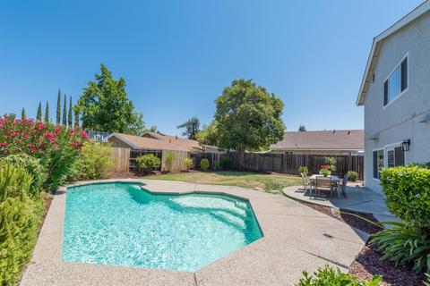 8311 Foxfire Dr, Orangevale, CA 95662 photo 2