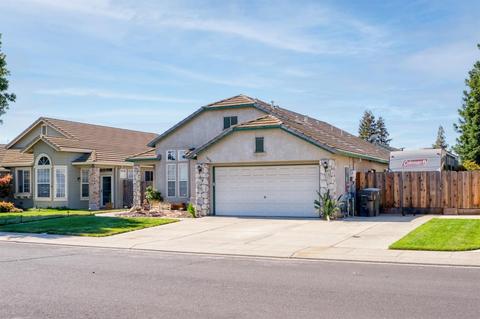 1836 Bergthold St, Manteca, CA 95336 photo 2