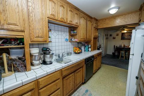 124 E 20th St, Tracy, CA 95376 photo 13