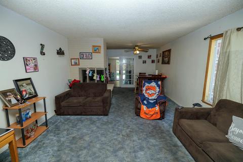 124 E 20th St, Tracy, CA 95376 photo 6
