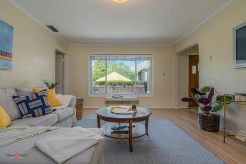 774 8th Ave, Sacramento, CA 95818 photo 4