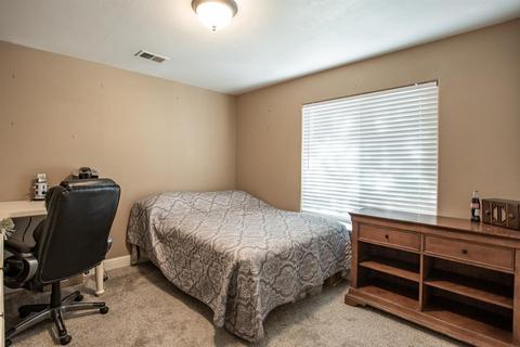 2000 St Peters St, Modesto, CA 95355 photo 16