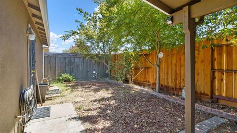 1425 Prospect Ln, Modesto, CA 95355 photo 27