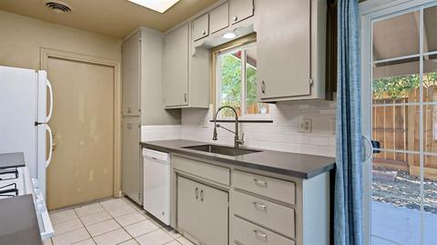 1425 Prospect Ln, Modesto, CA 95355 photo 14