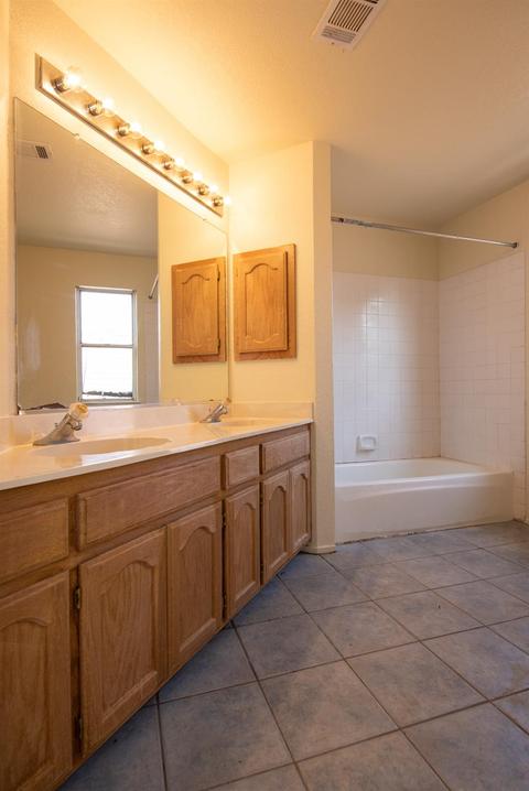 3909 Breda Ct, Modesto, CA 95356 photo 10