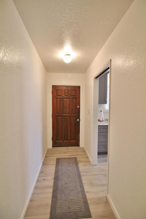 3838 Guava Ct, Modesto, CA 95356 photo 2